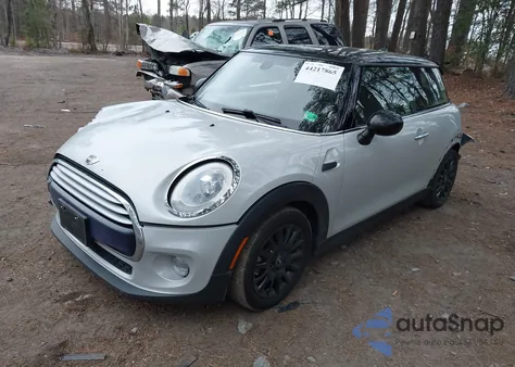 2015 Mini Hardtop Cooper из США, поврежденный, VIN WMWXM5C51F3A57547